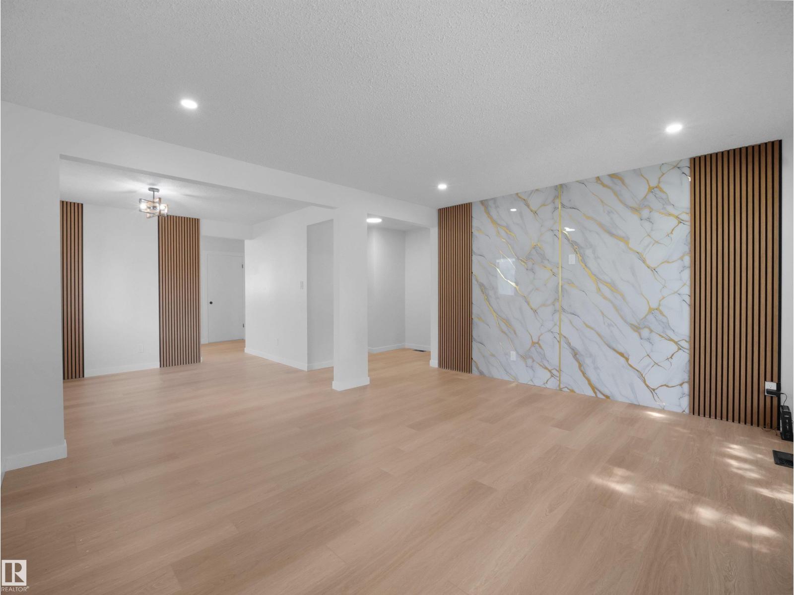 8804 19 AV NW - photo 4