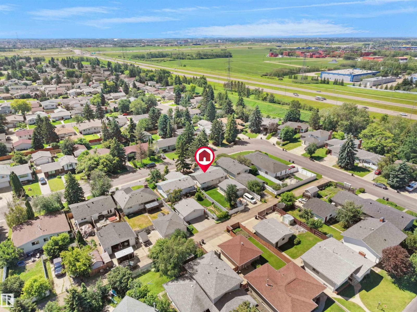 8804 19 AV NW - 52