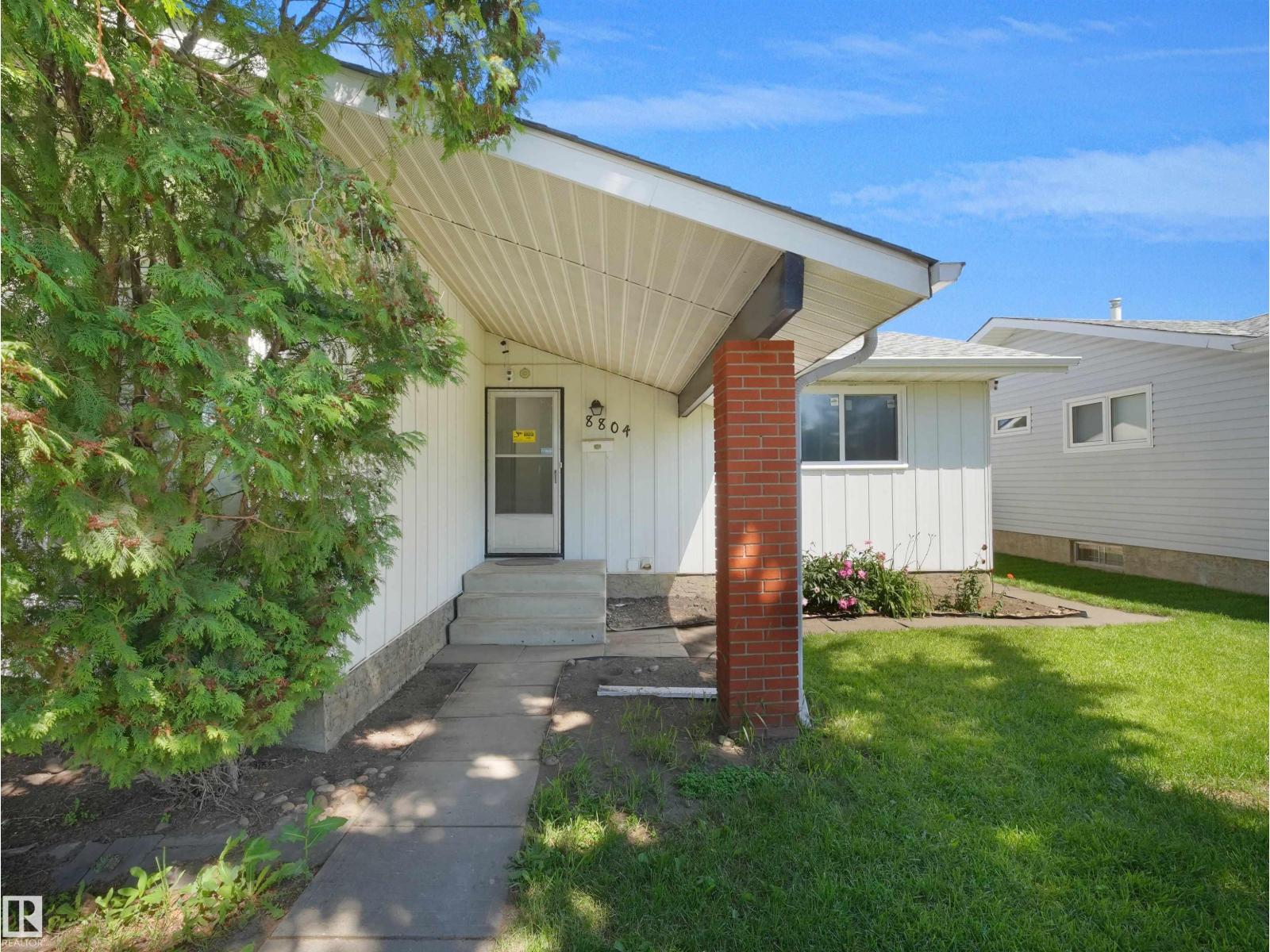 8804 19 AV NW - 53