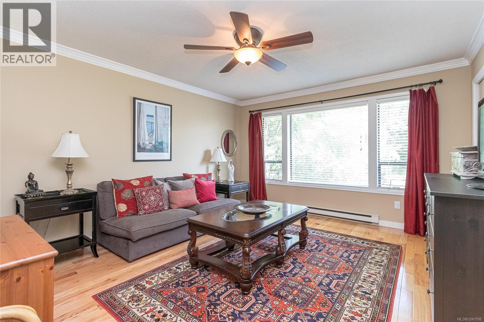 1835 Barrett Dr, North Saanich