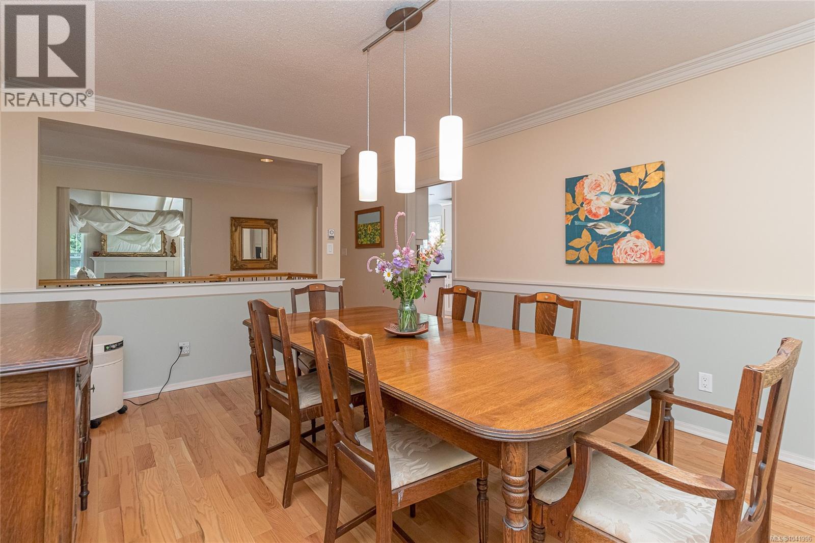 1835 Barrett Dr, North Saanich