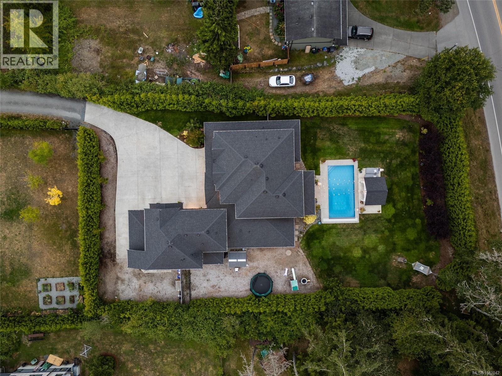 10730 Bayfield Rd, North Saanich