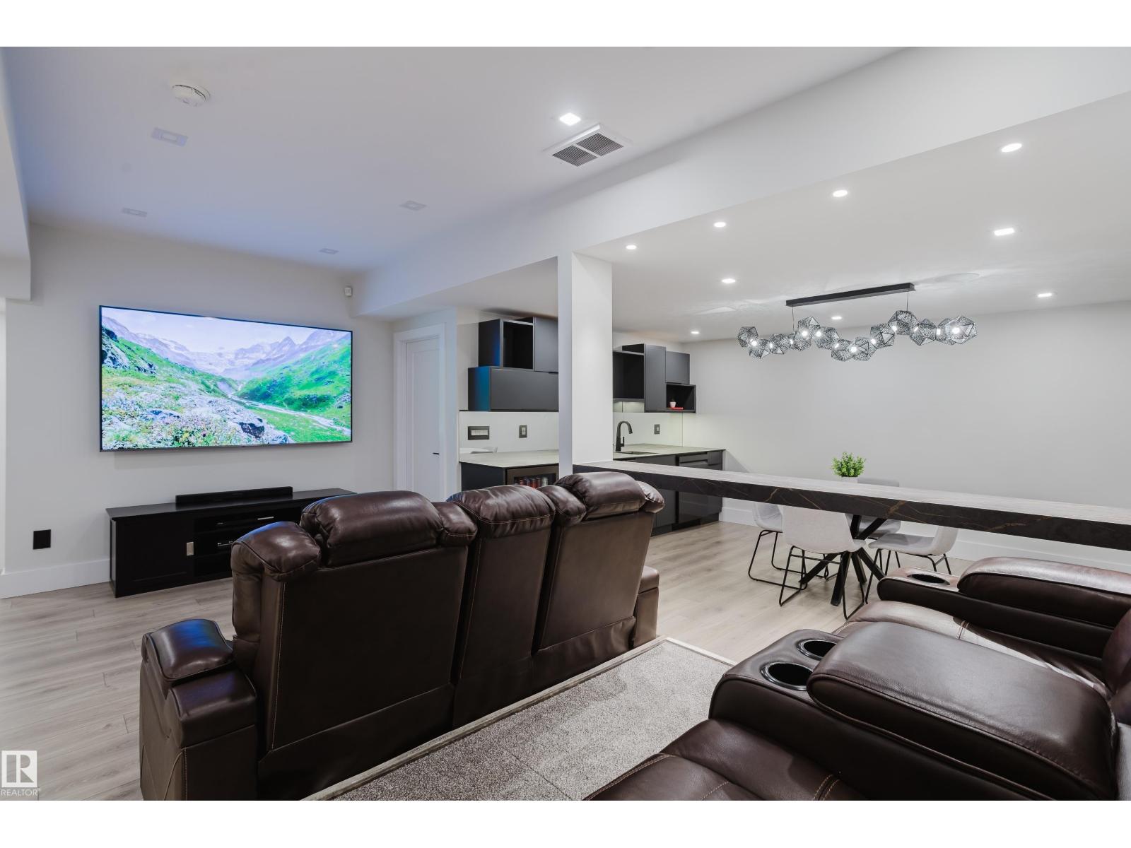 1313 Clement CO NW - 63