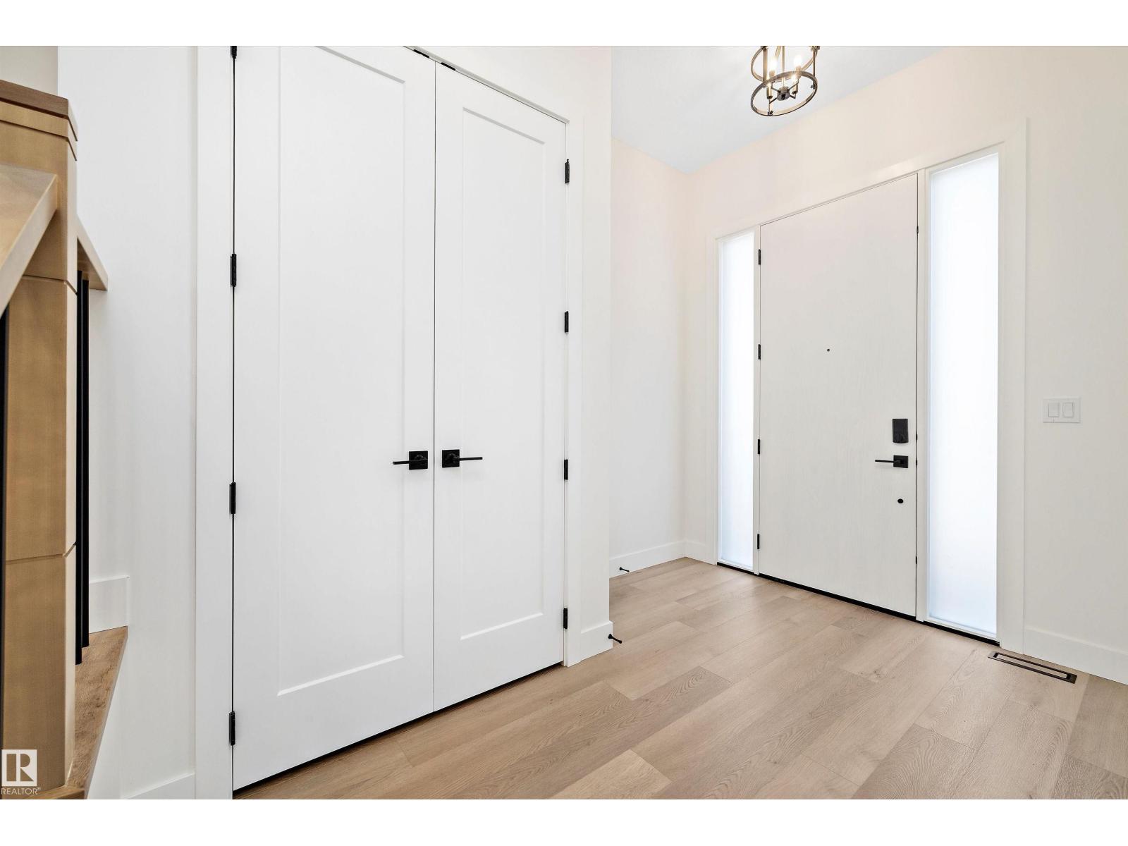 14512 86 AV NW — photo 11