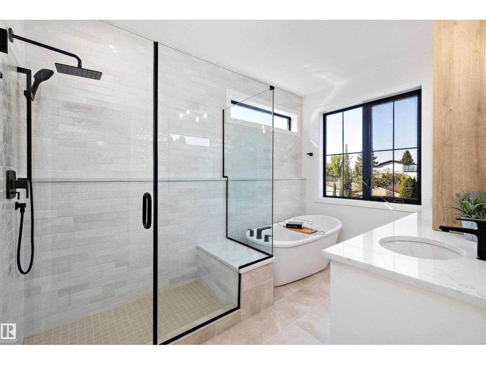 14512 86 AV NW - 20