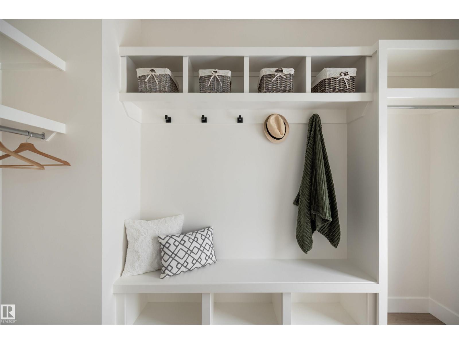 14512 86 AV NW - 27