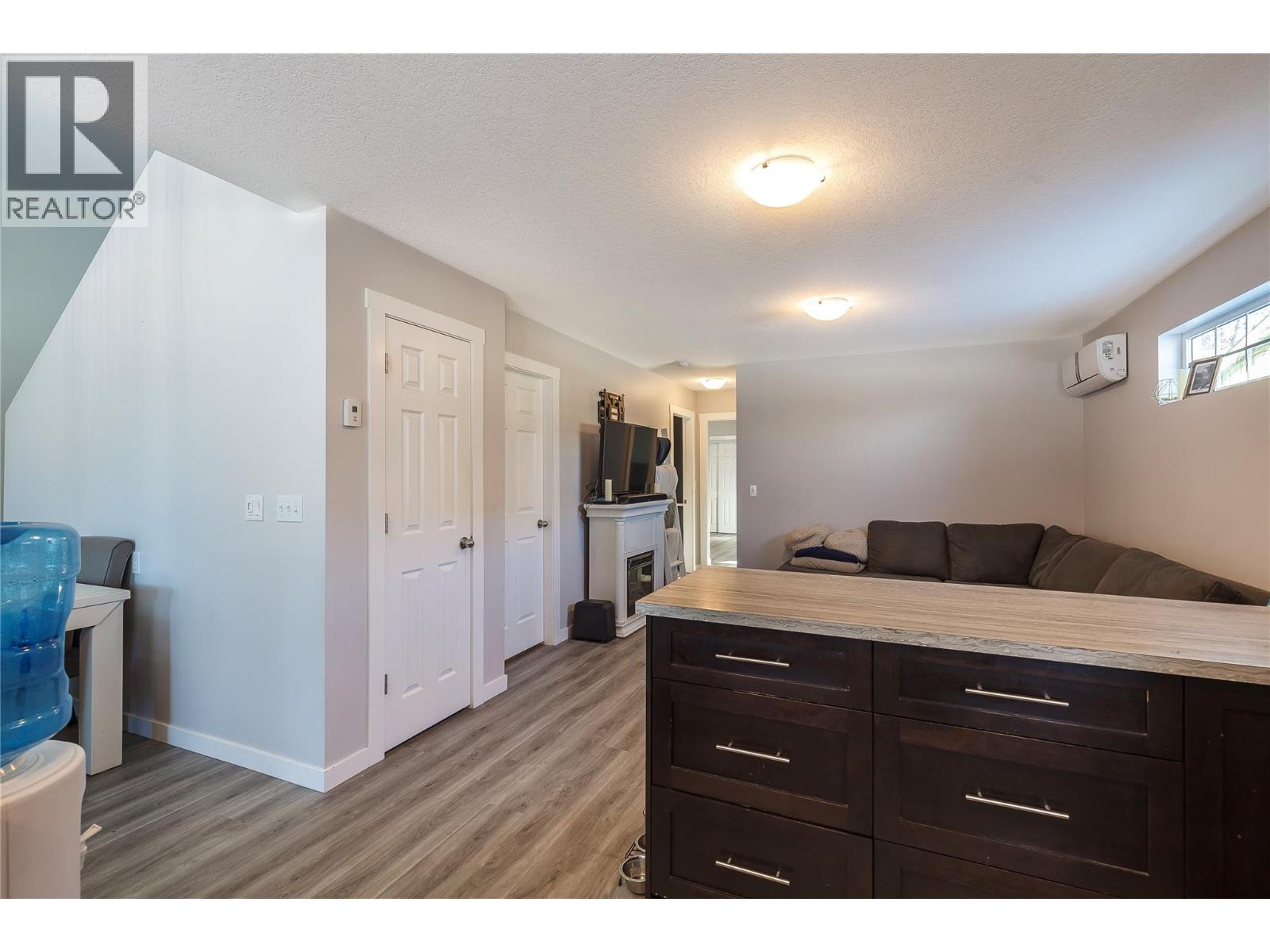 42 Lakeshore Drive - 23