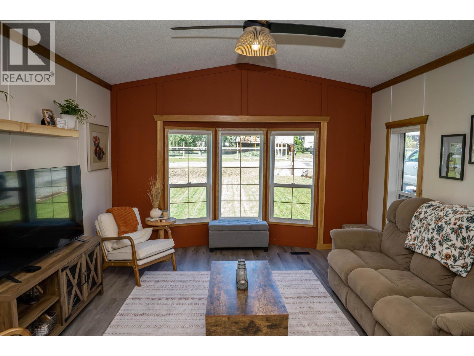 3235 PINE VALLEY ROAD - 6