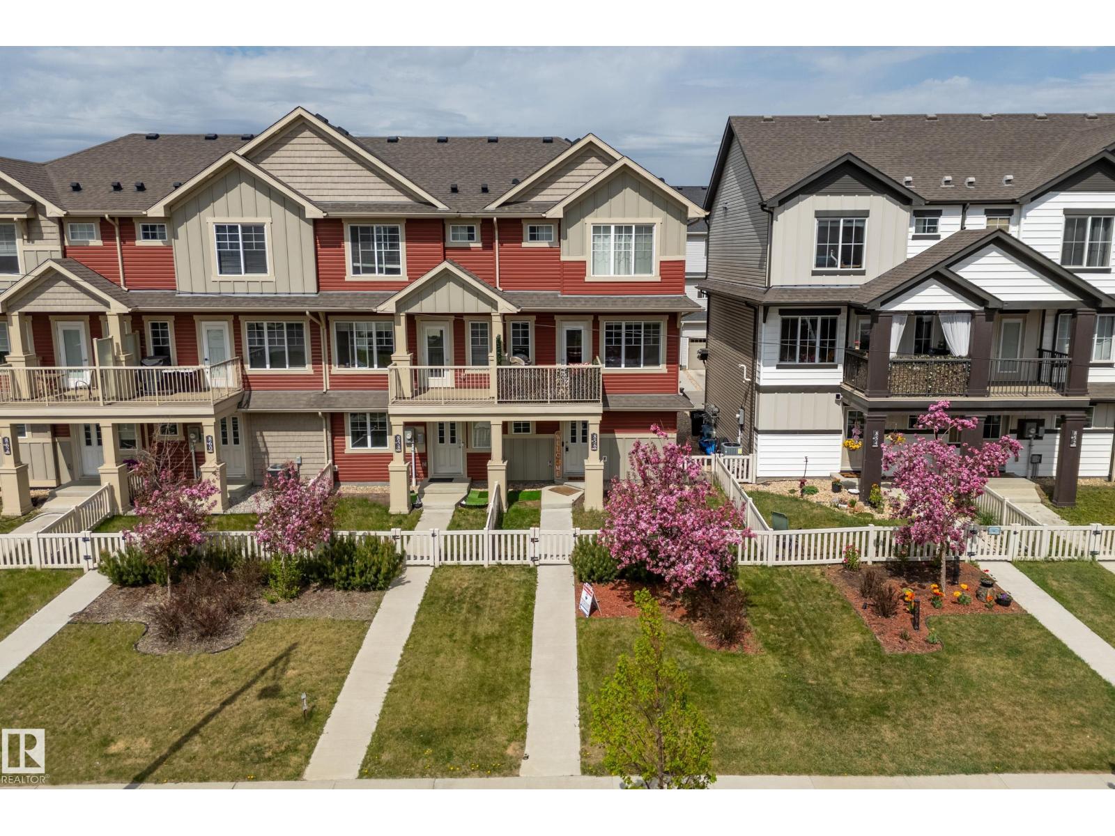 856 DANIELS WY SW - 33