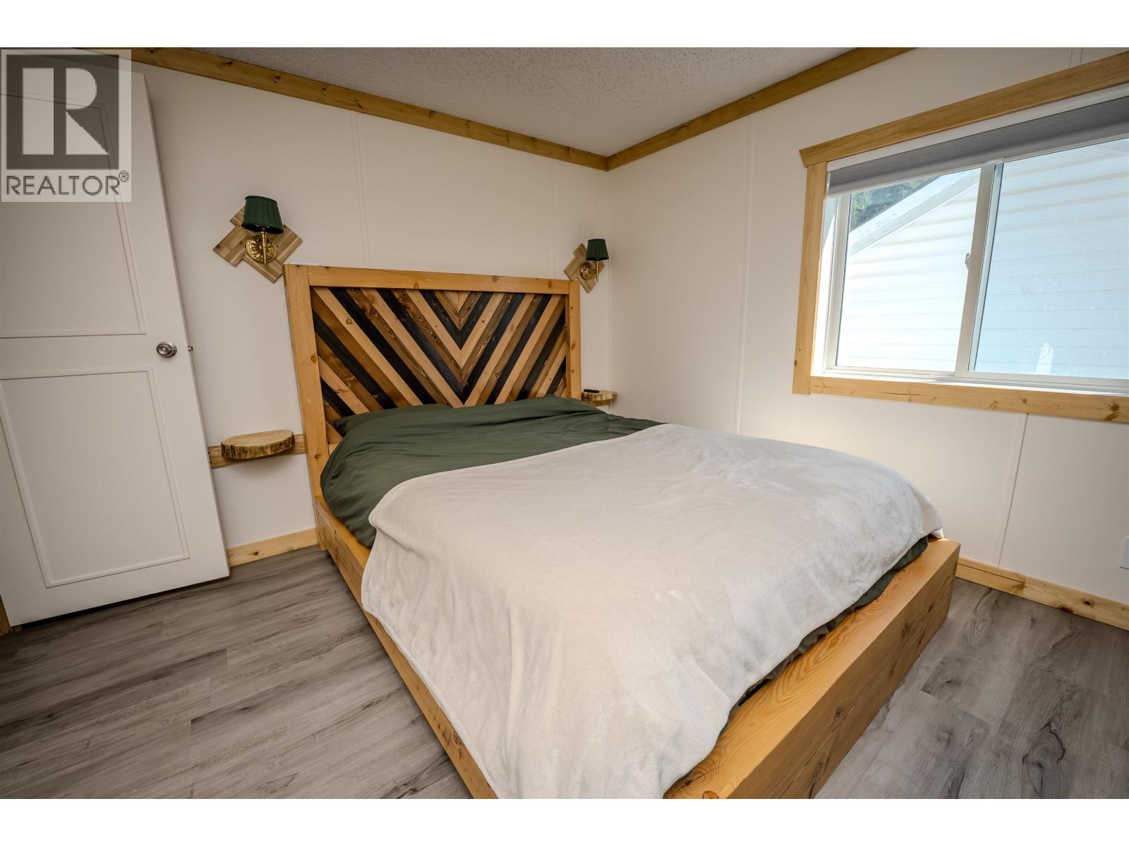 3235 PINE VALLEY ROAD - 18