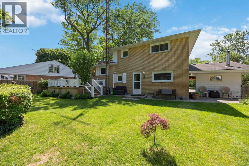 870 MCKAY AVENUE - 38
