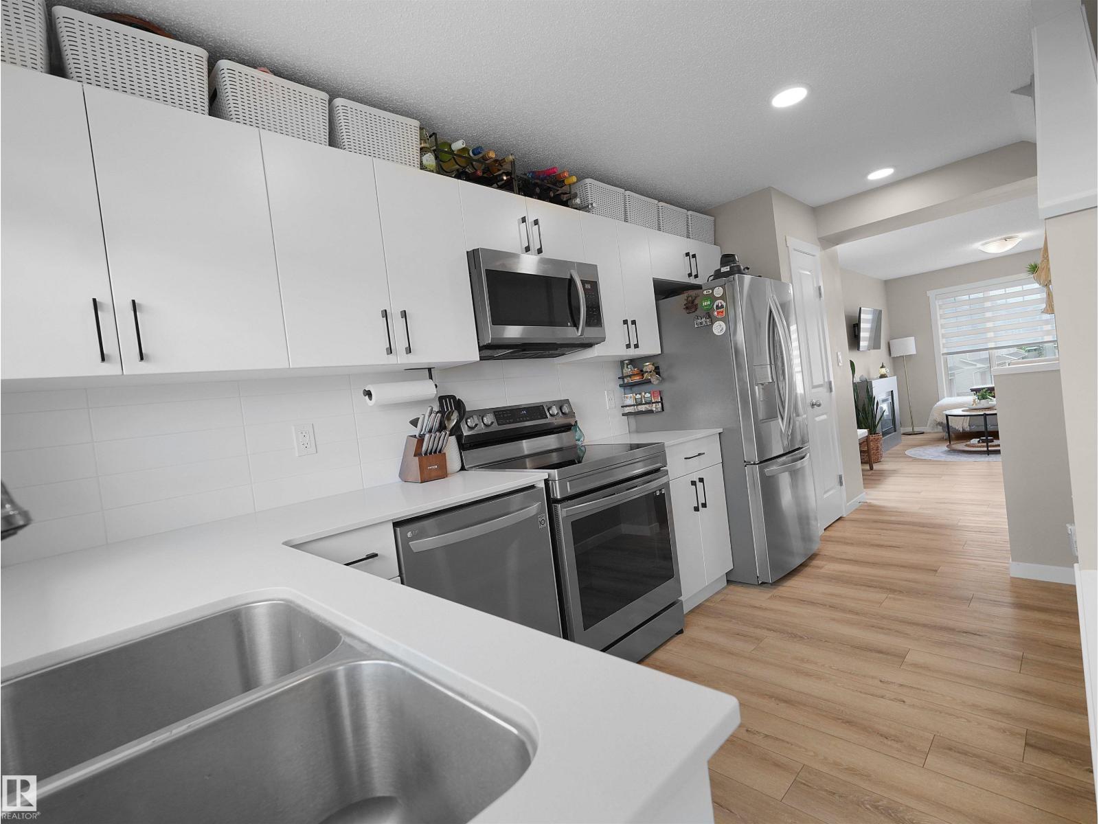 #49 17832 78 ST NW - 27