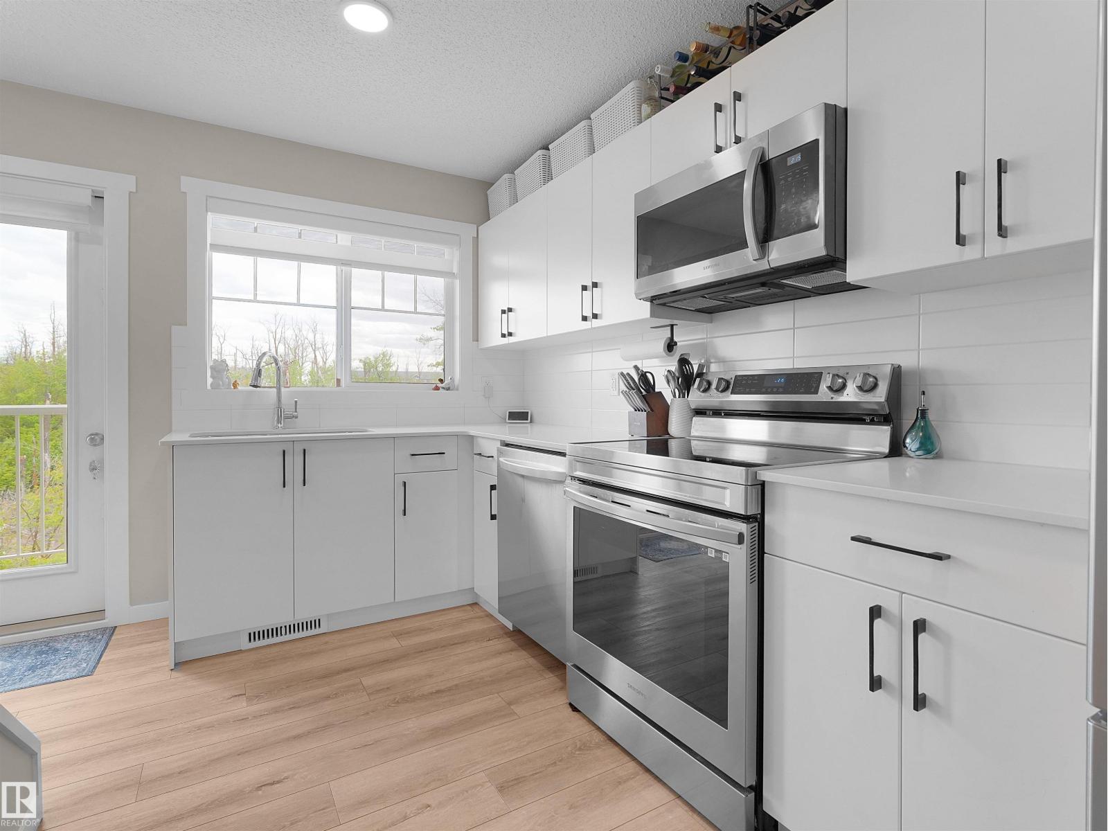 #49 17832 78 ST NW - 25