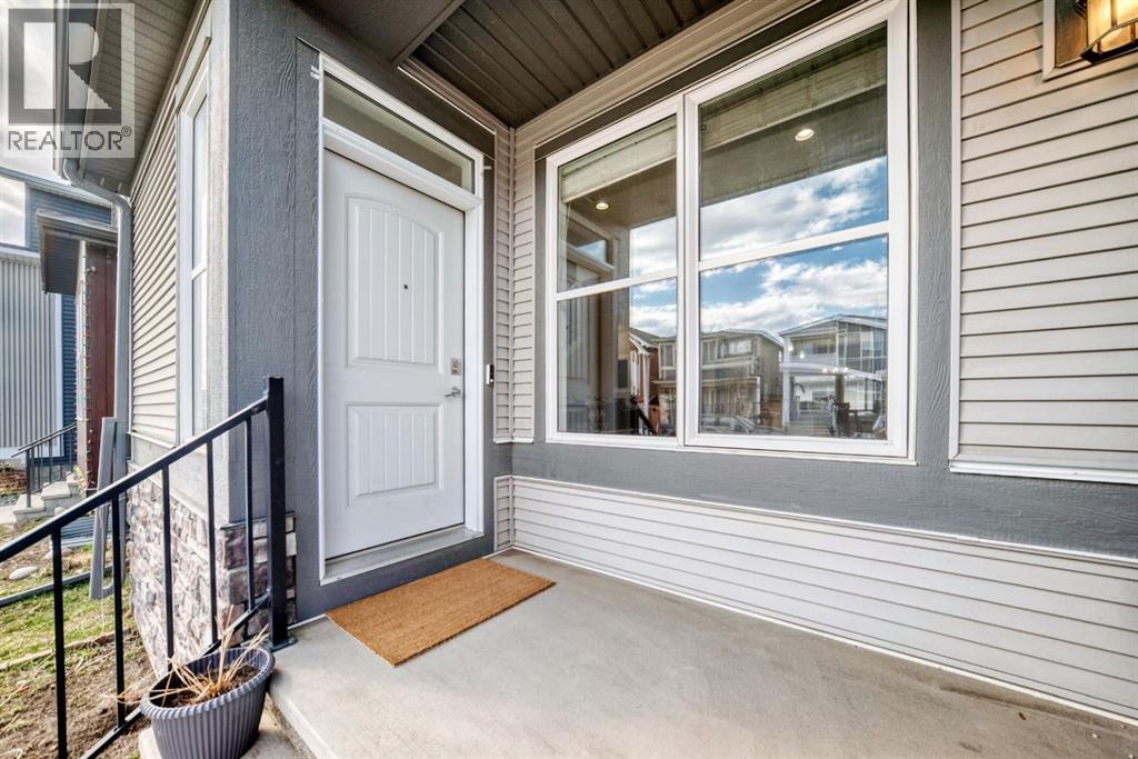 140 Howse Avenue NE - 4