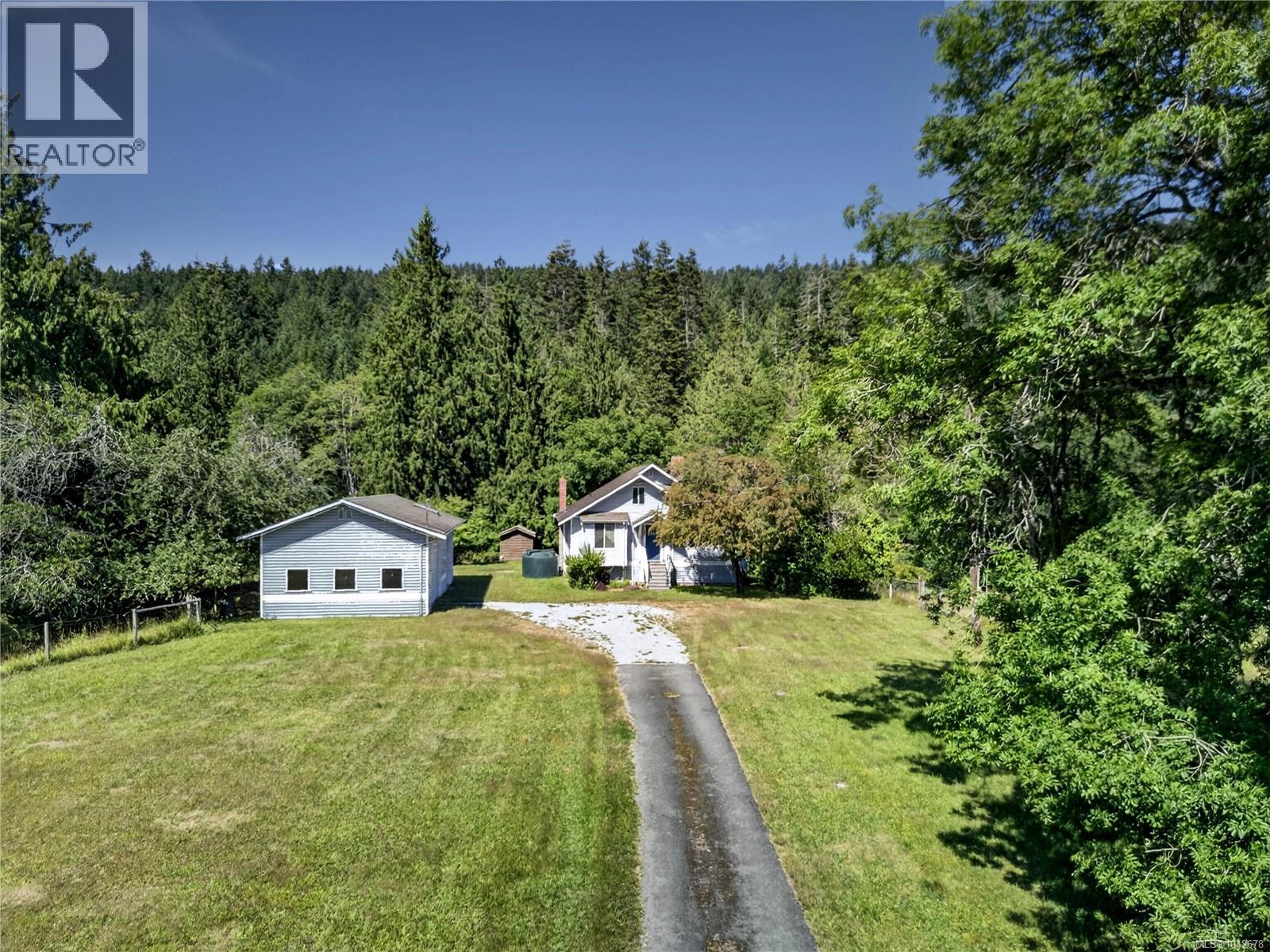 2401 Fulford-Ganges Rd - 2