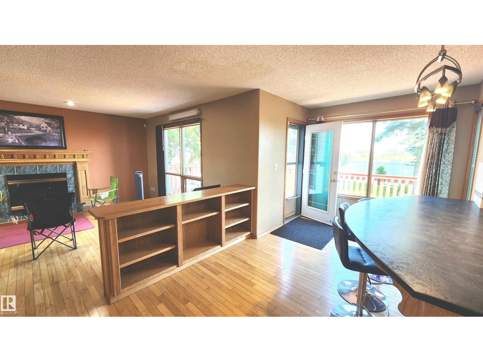 2708 44A AV NW - 13