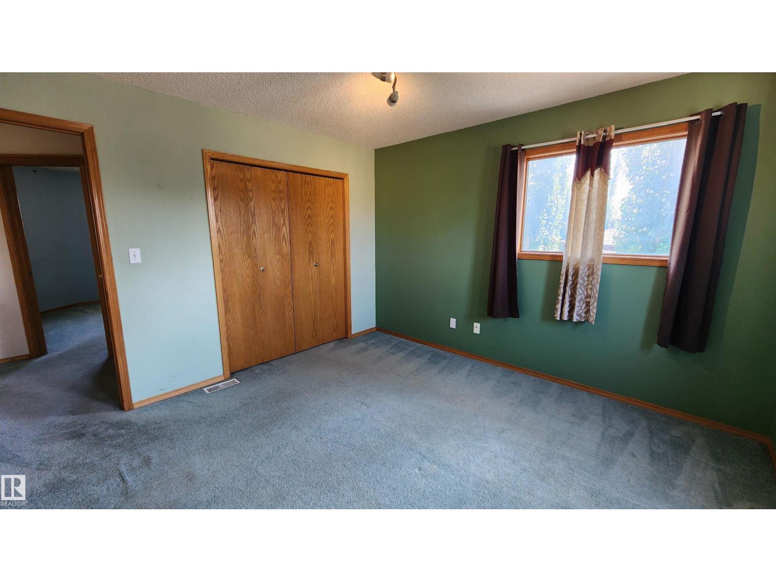 2708 44A AV NW - 24