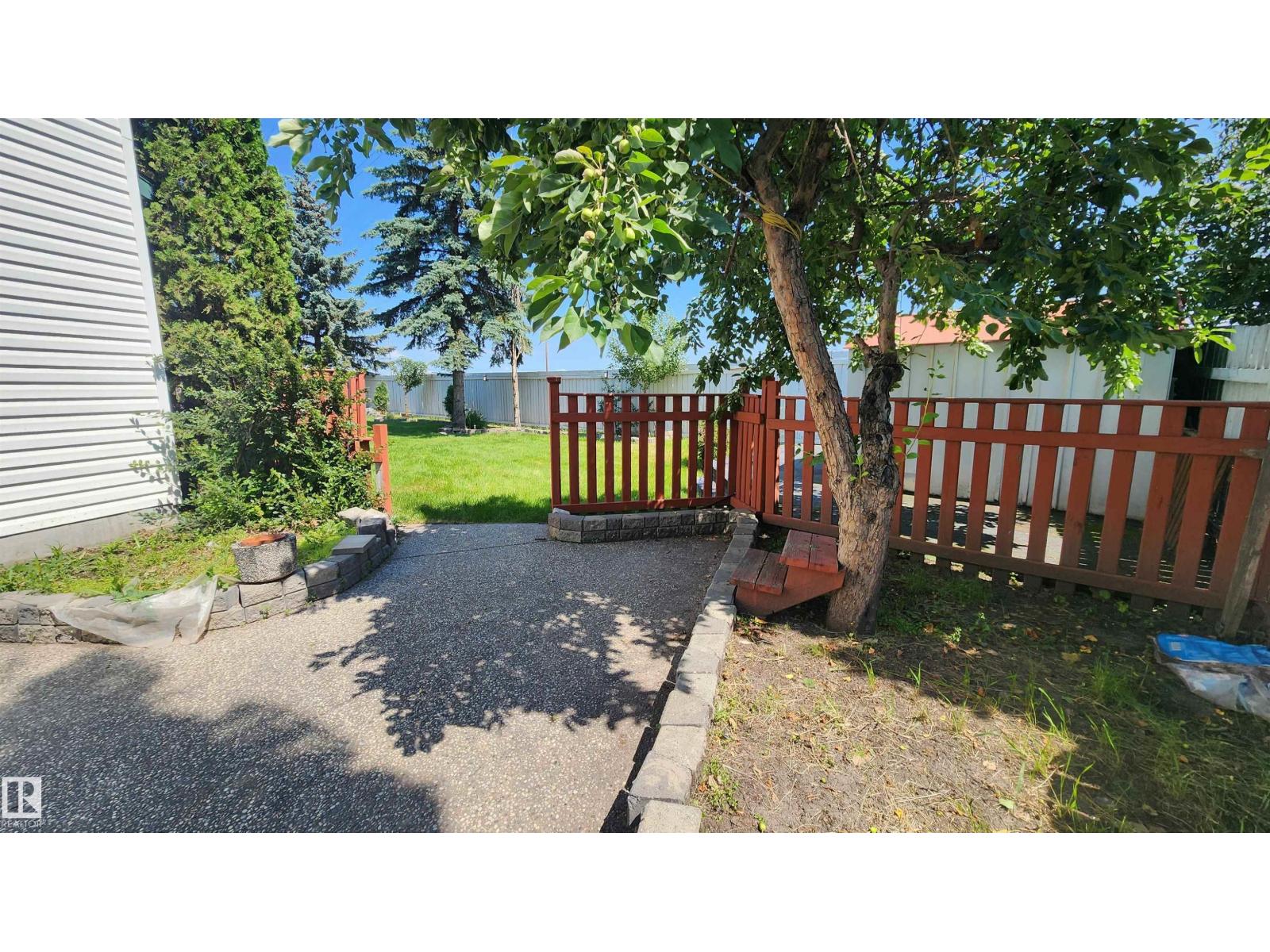 2708 44A AV NW - 40