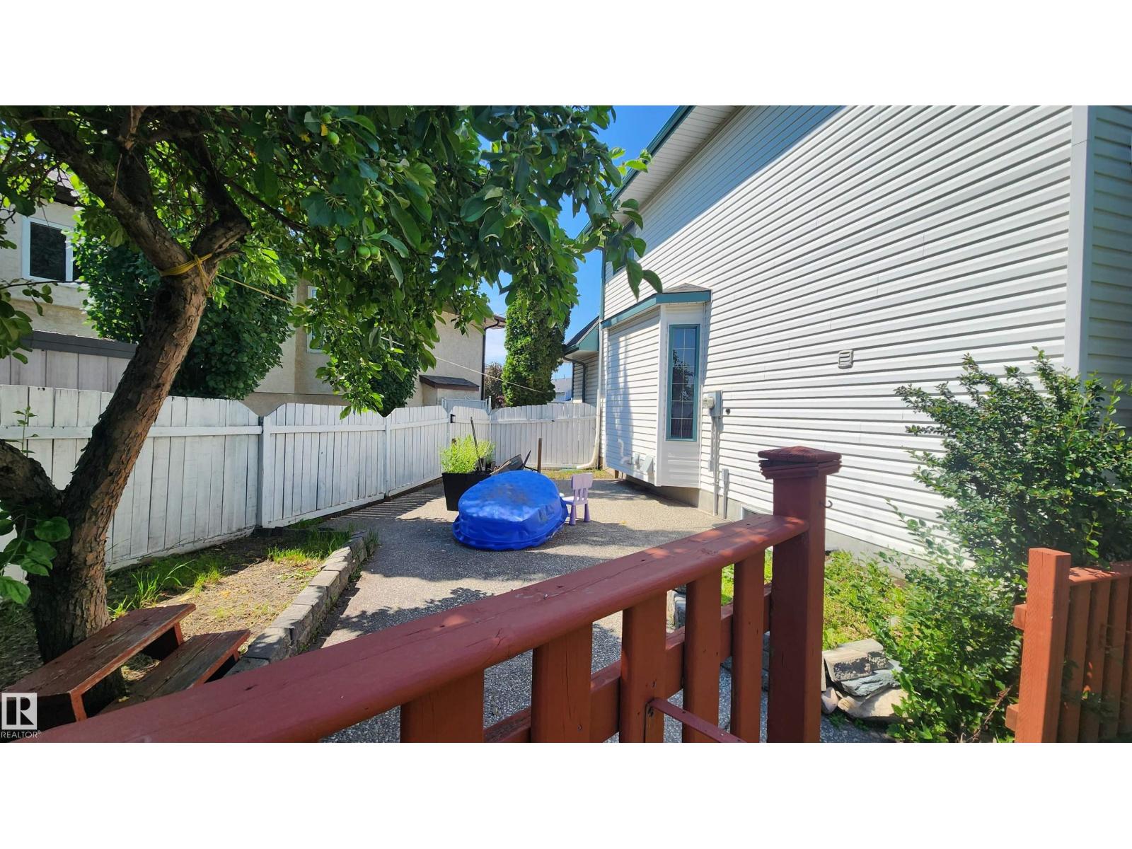 2708 44A AV NW - 41