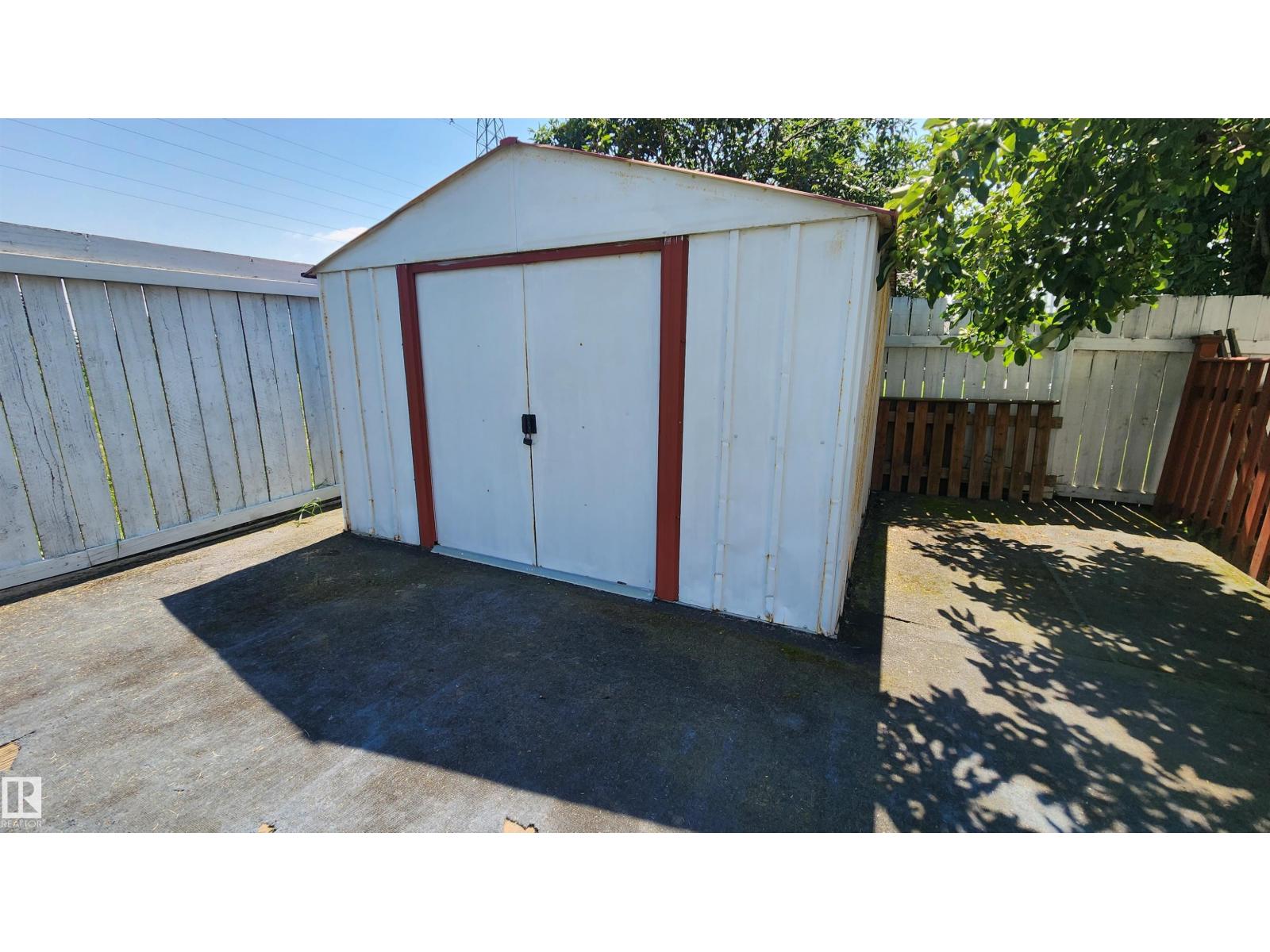 2708 44A AV NW - 42