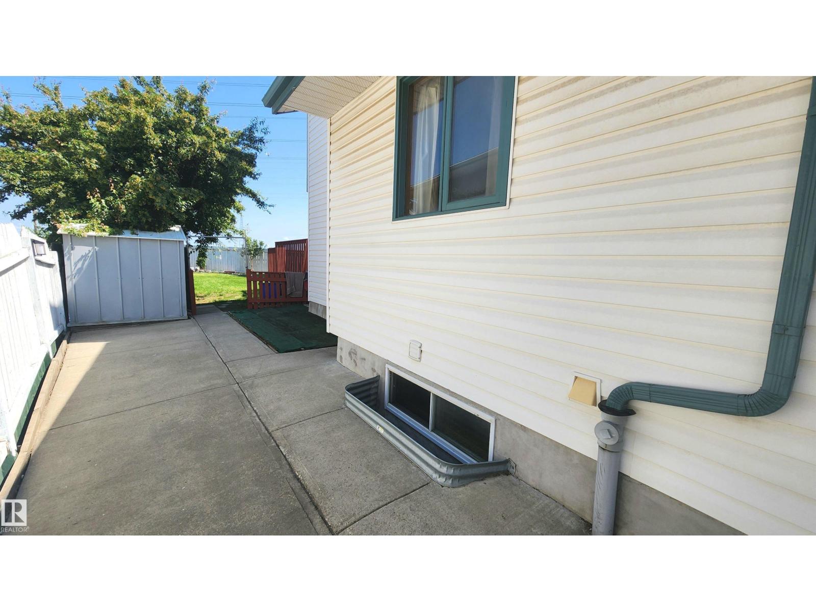 2708 44A AV NW - 46
