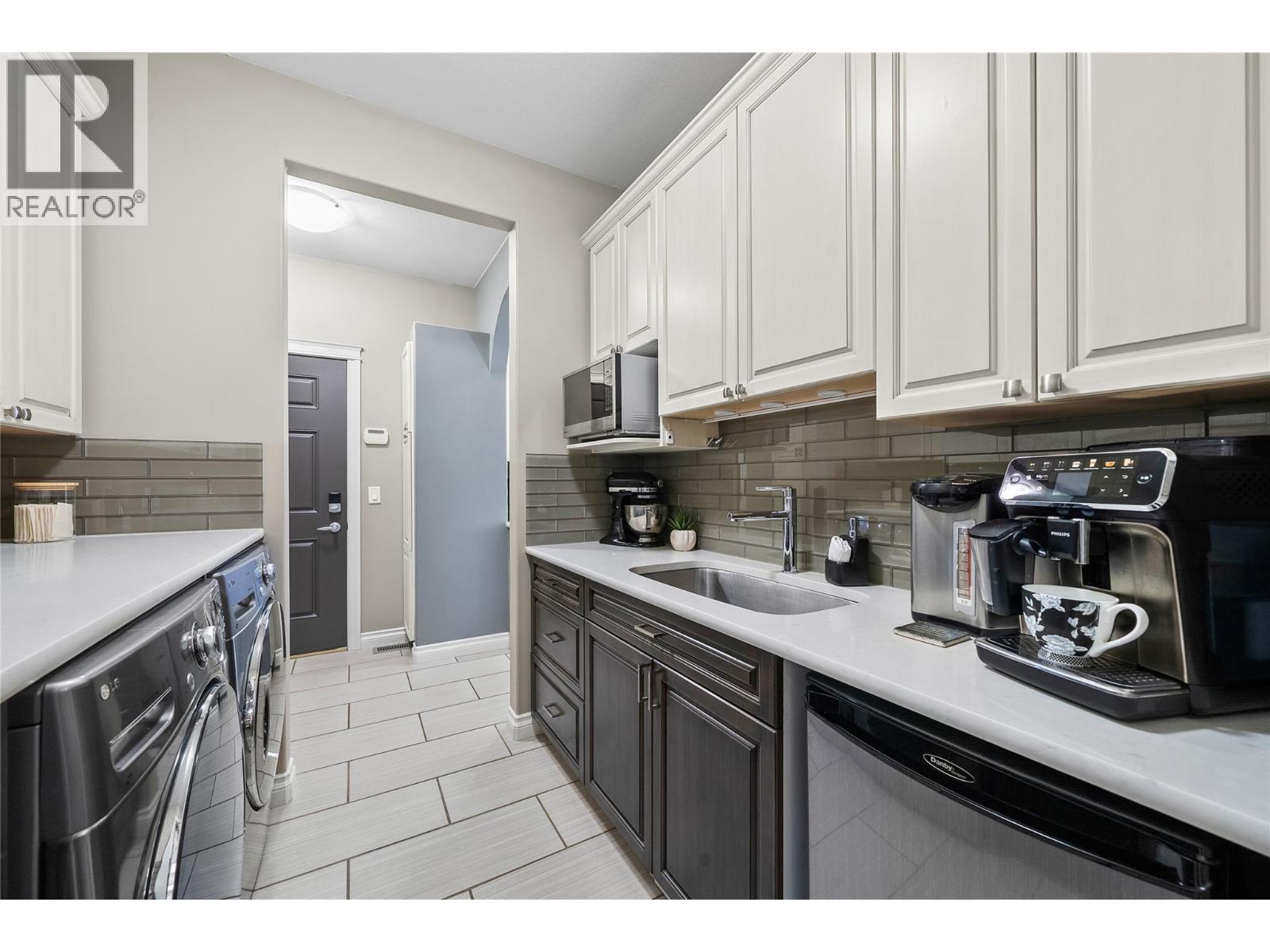 2714 Golf Course Drive - 28