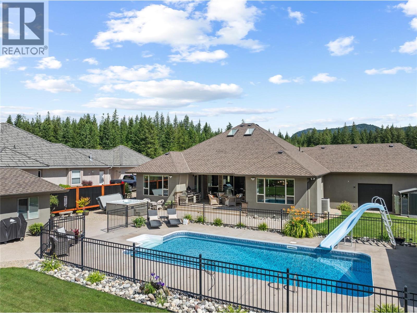 2714 Golf Course Drive - 1