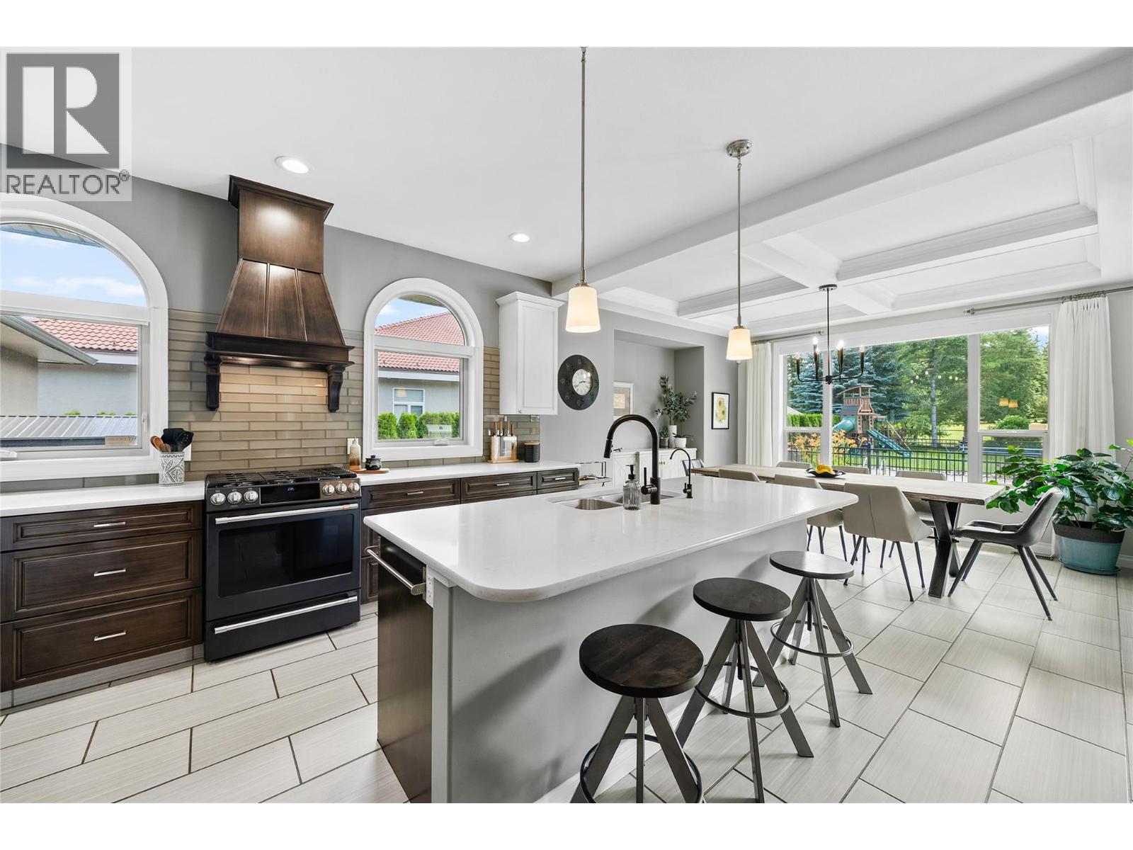 2714 Golf Course Drive - 15