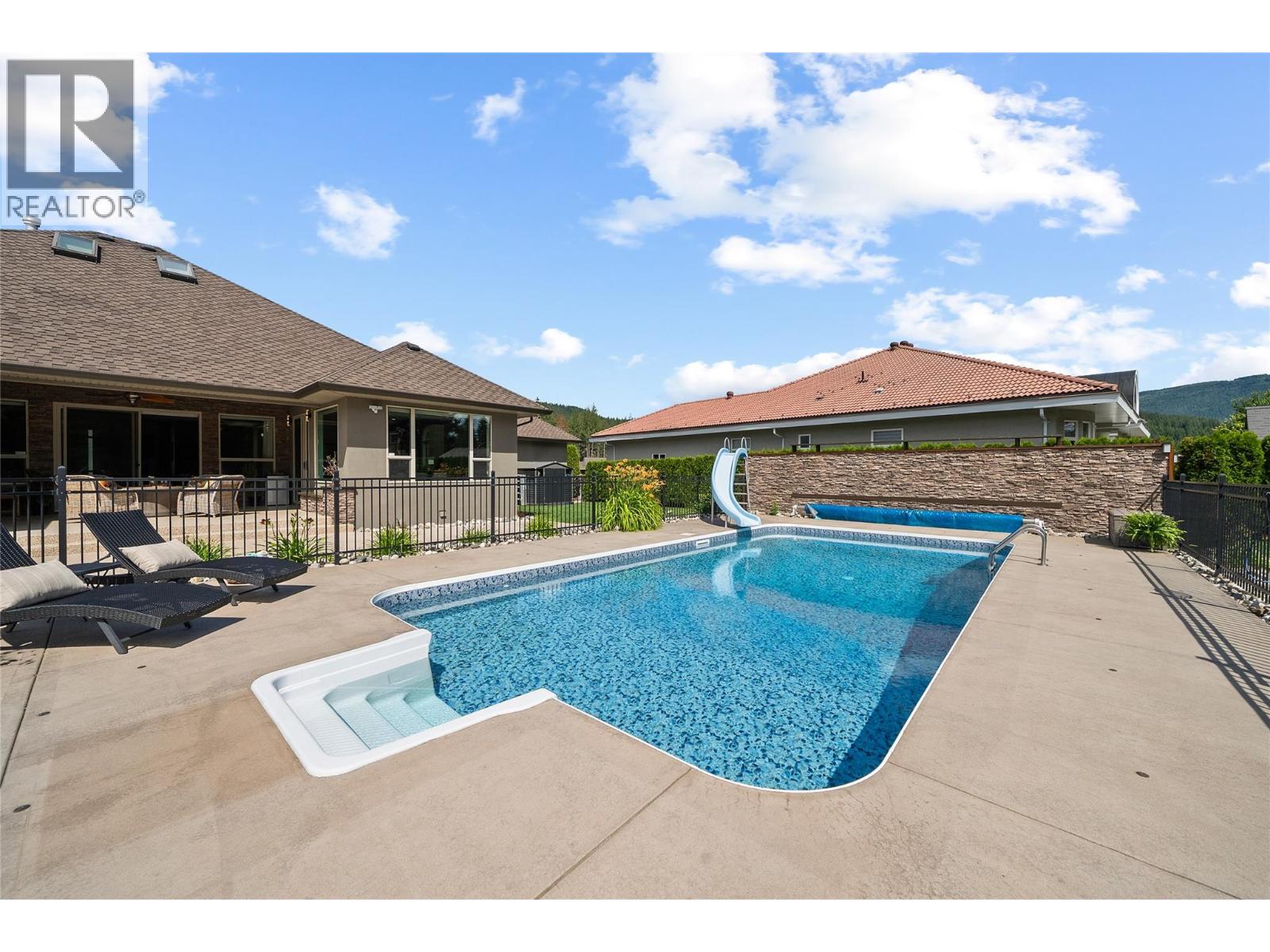 2714 Golf Course Drive - 56