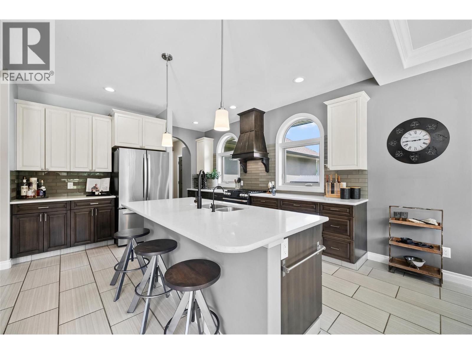 2714 Golf Course Drive - 21