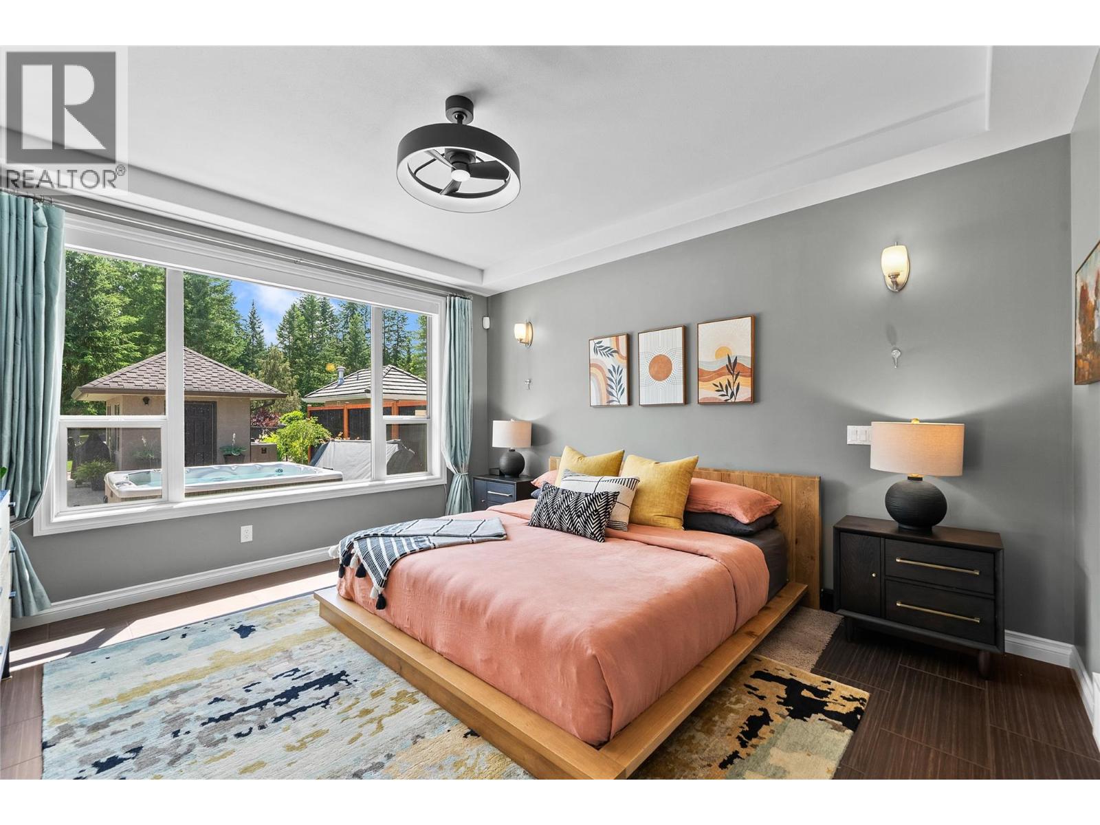 2714 Golf Course Drive - 34