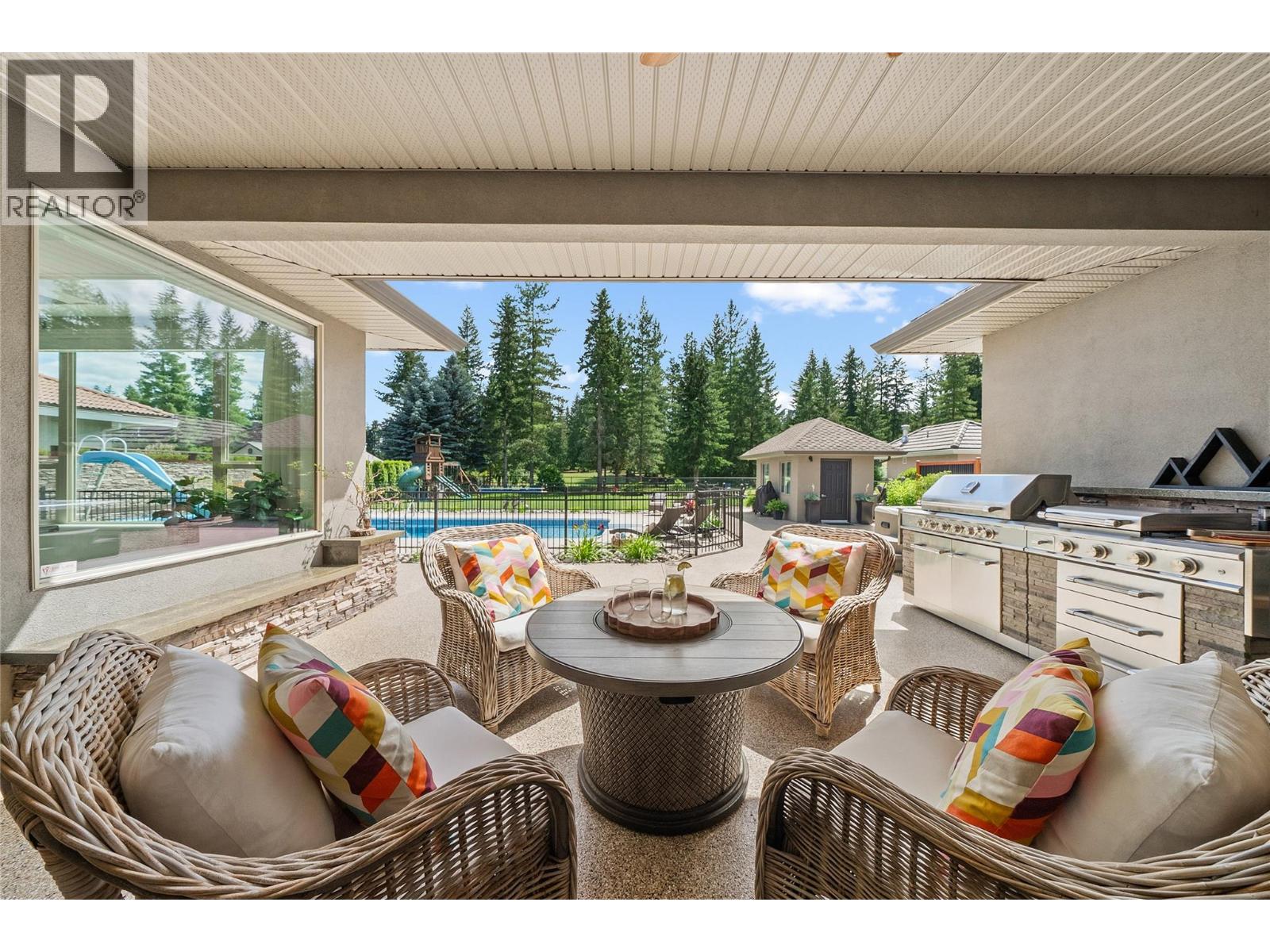 2714 Golf Course Drive - 45