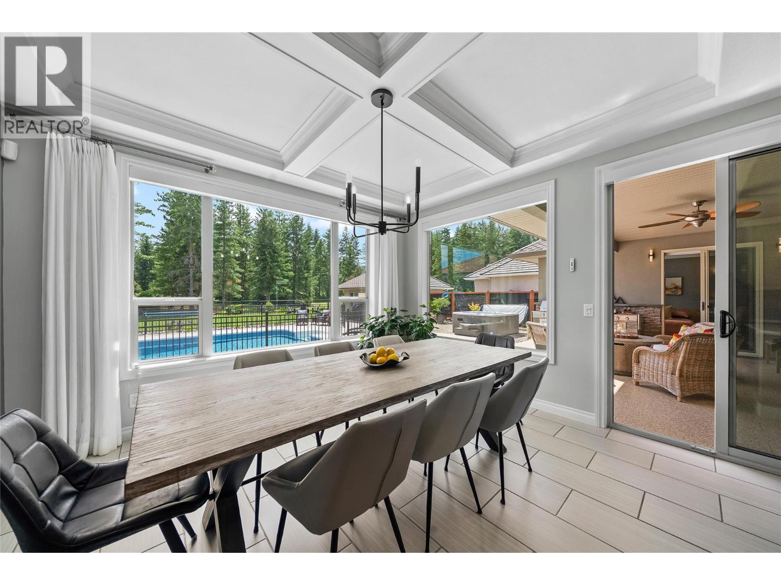 2714 Golf Course Drive - 23