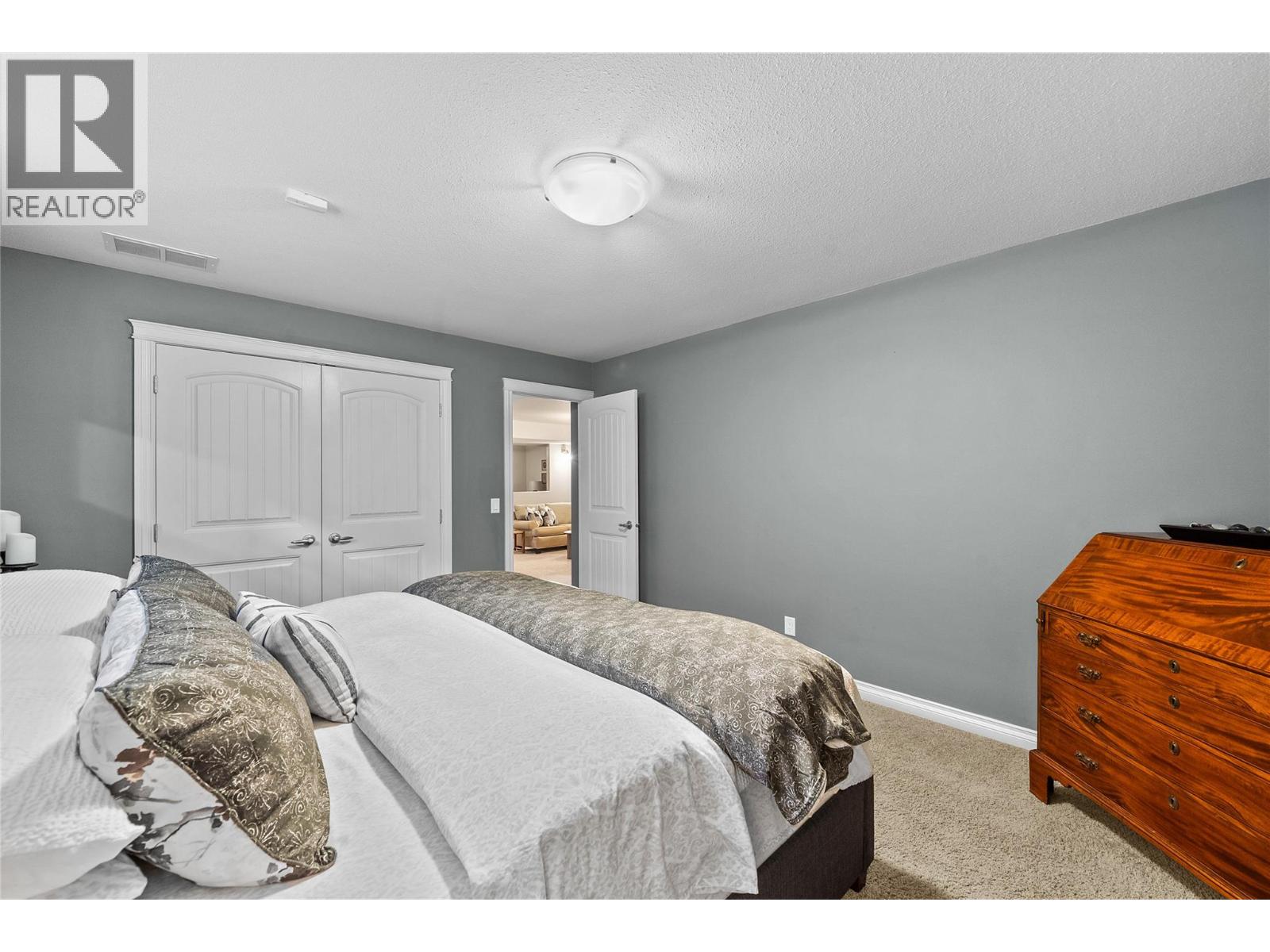 2714 Golf Course Drive - 76
