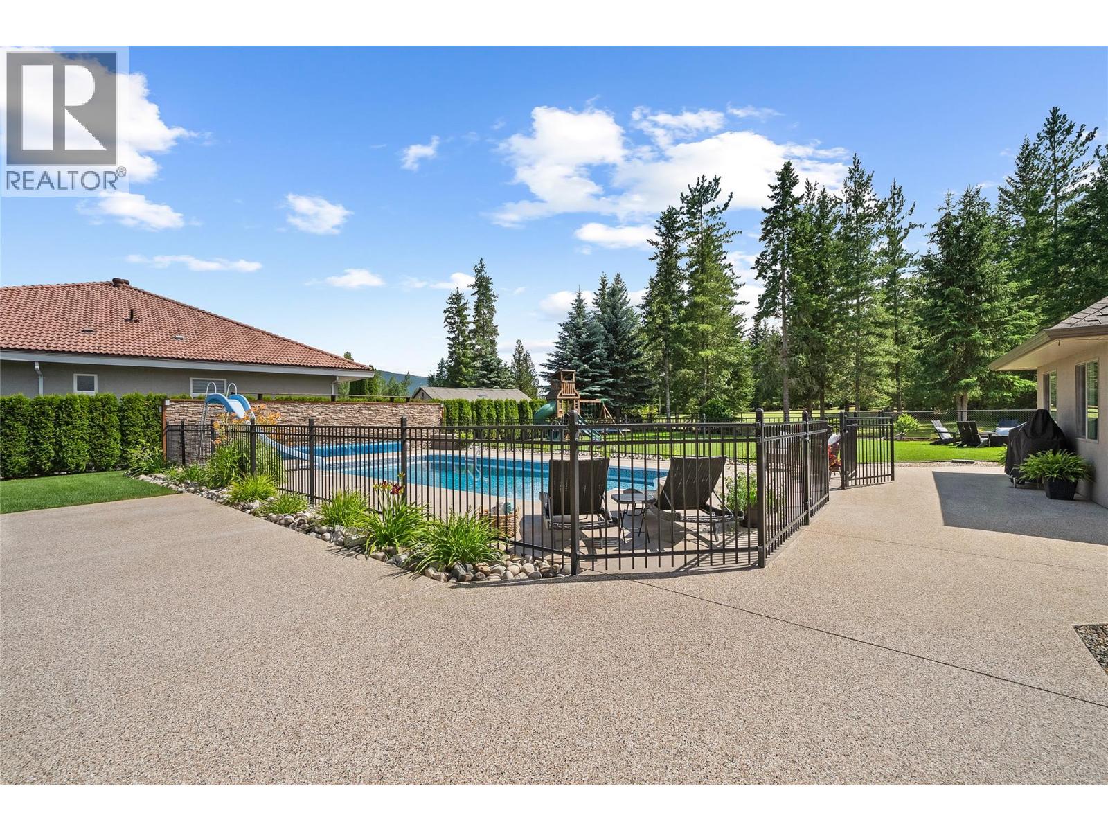 2714 Golf Course Drive - 50