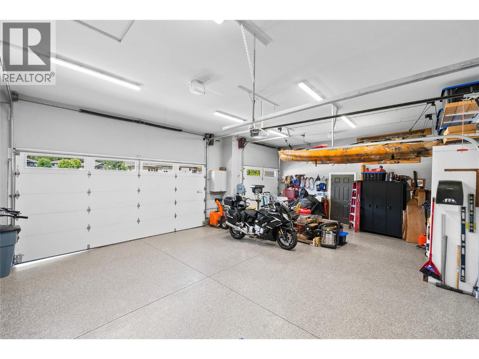 2714 Golf Course Drive - 84