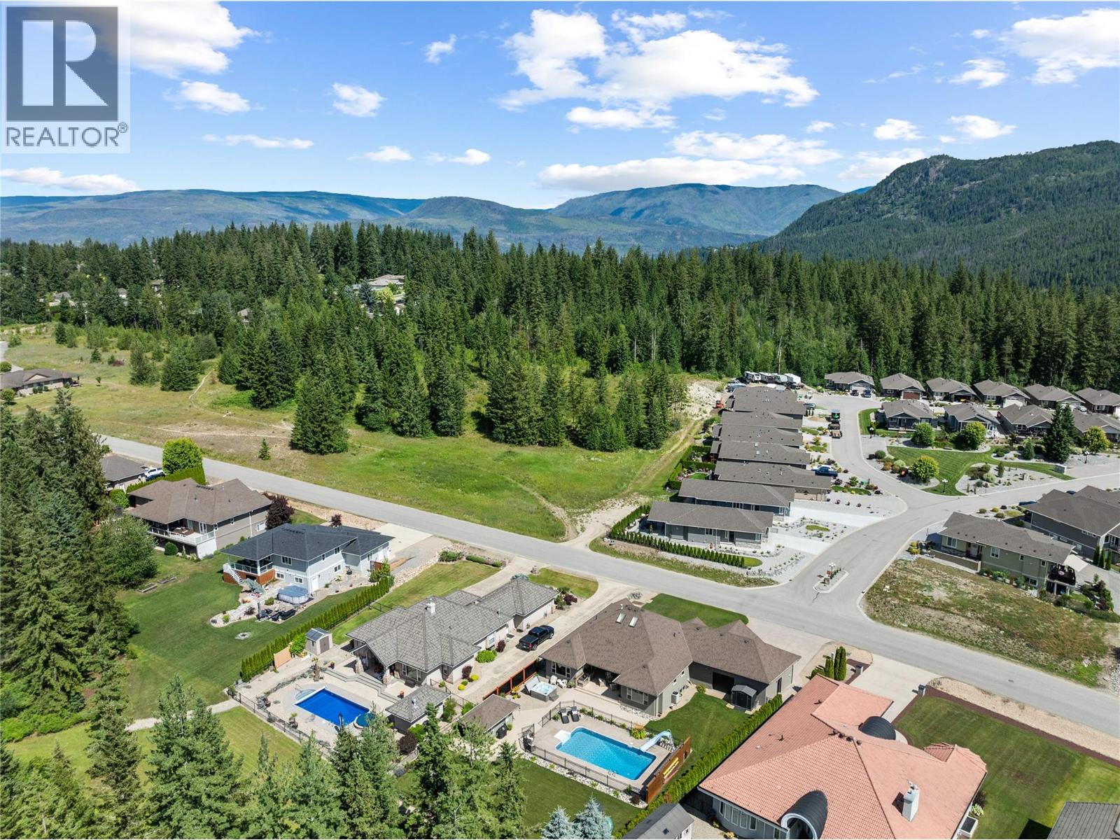 2714 Golf Course Drive - 90