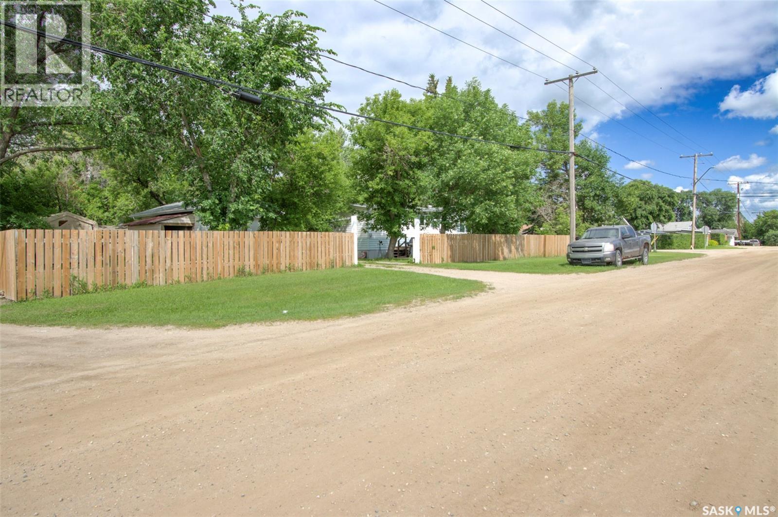 219 Nicoll AVENUE — photo 34