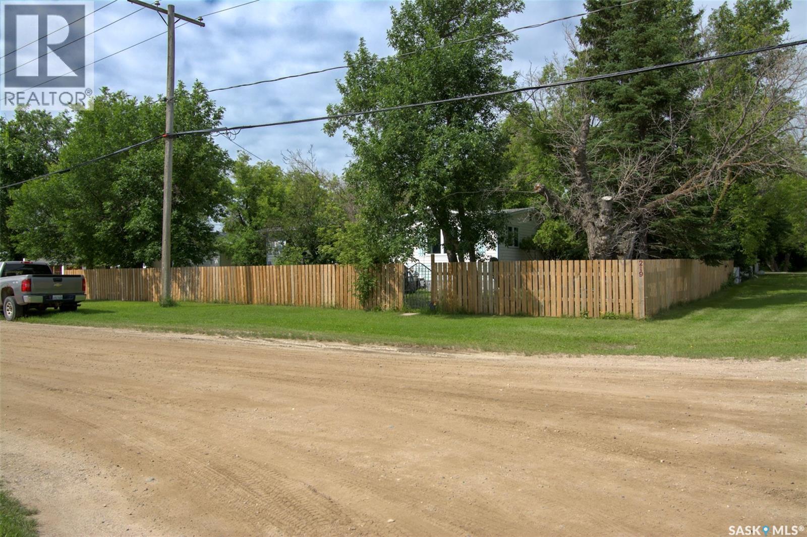 219 Nicoll AVENUE — photo 37
