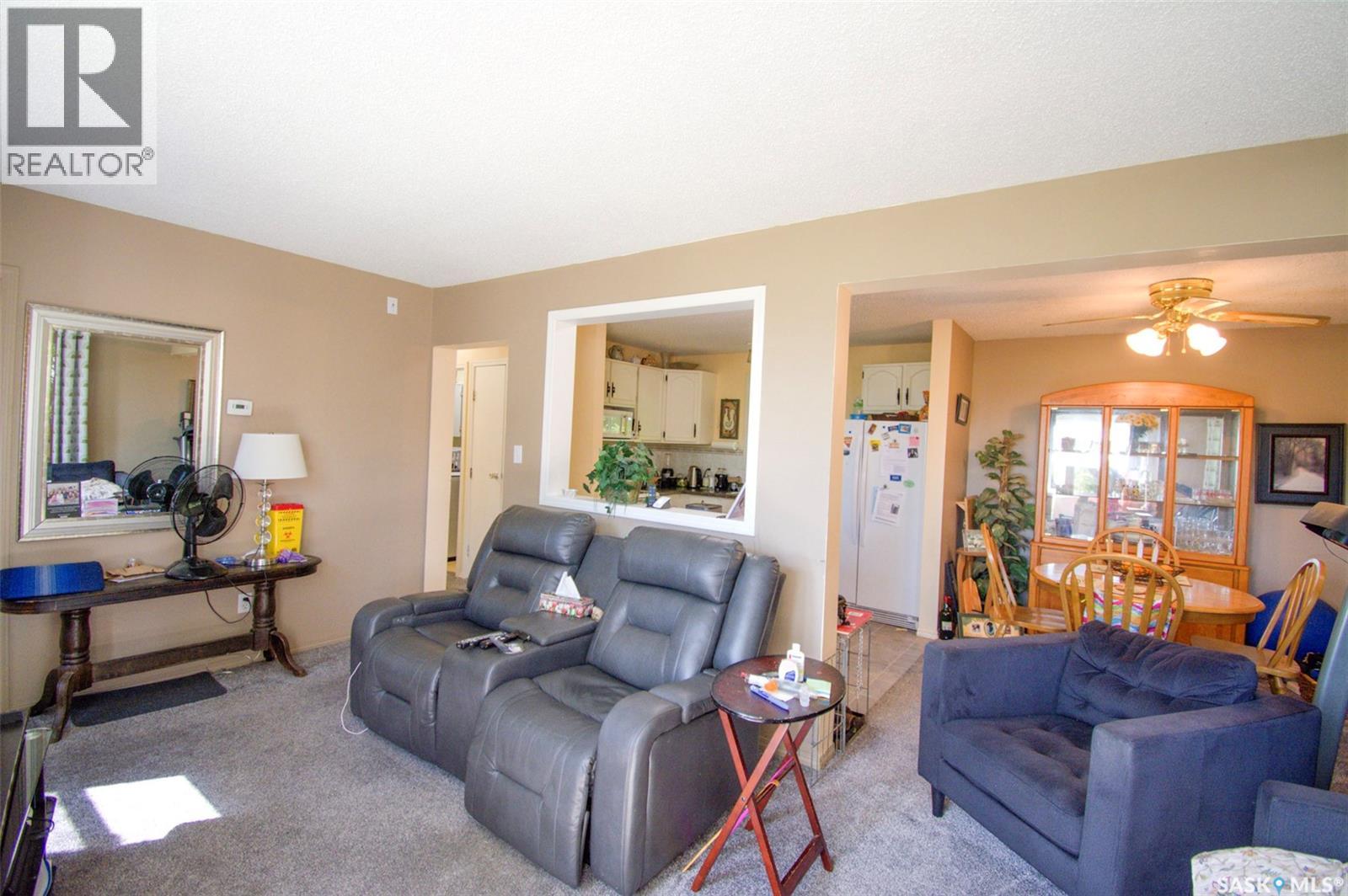 219 Nicoll AVENUE - photo 5