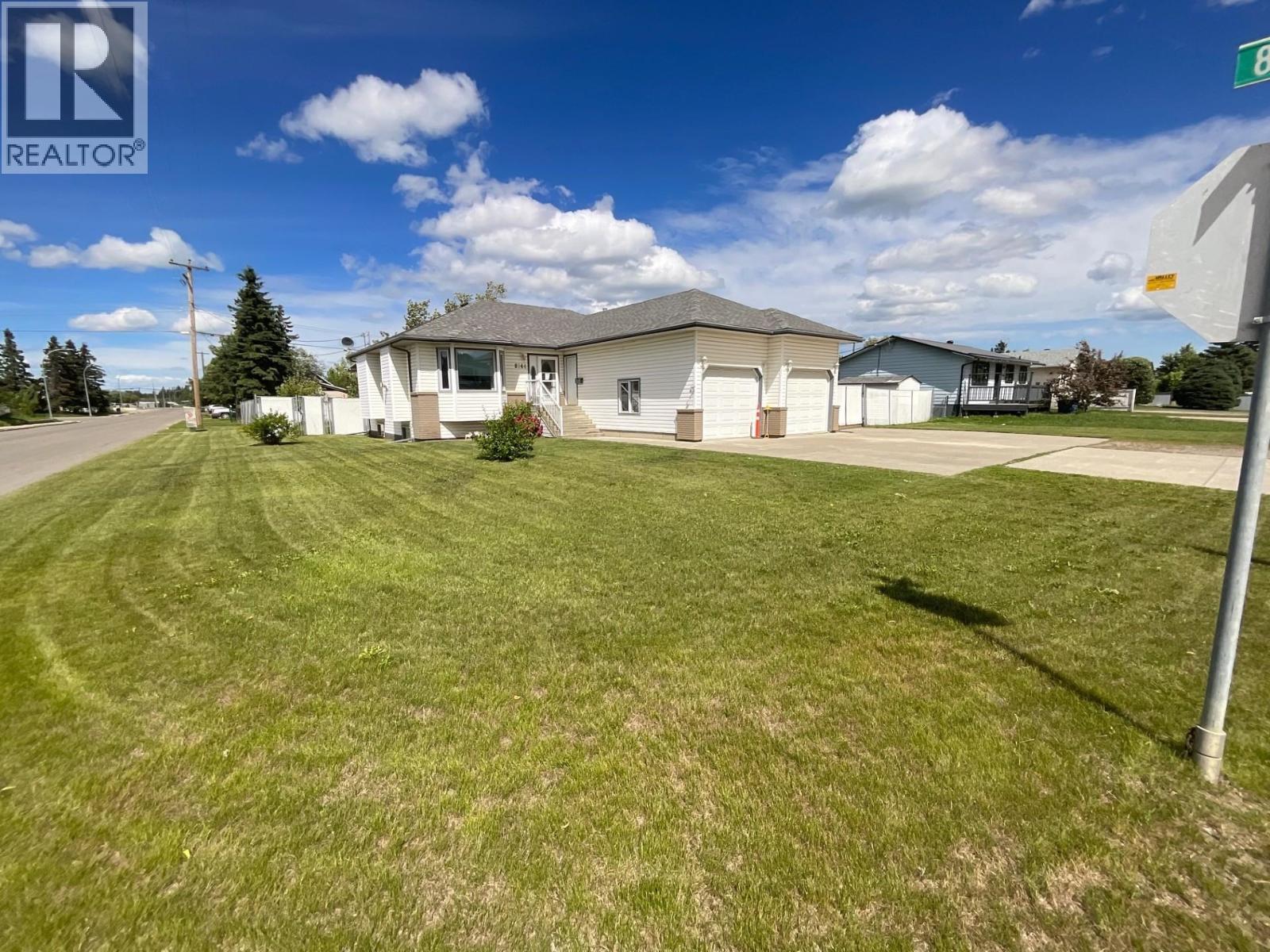 8144 98 AVENUE - Image 2