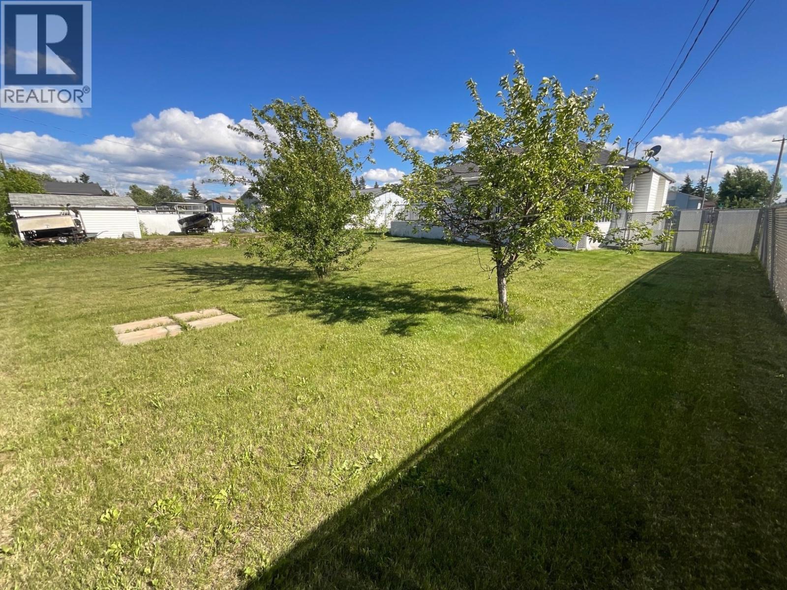 8144 98 AVENUE - 33