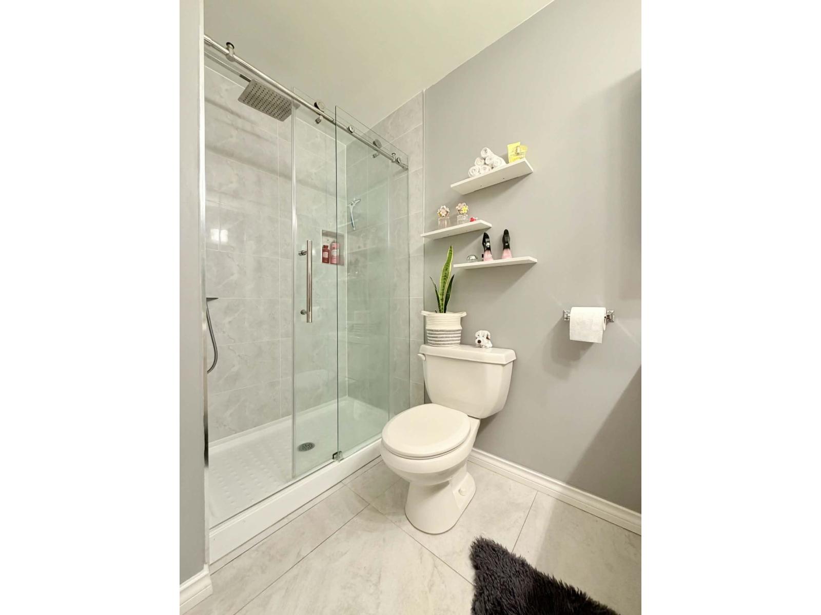 304 5646 200 STREET, Langley