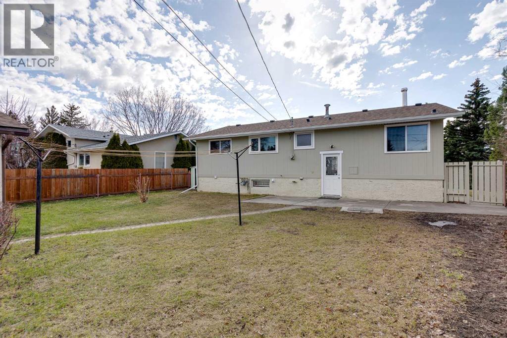 248 Huntcroft Road NE - 34