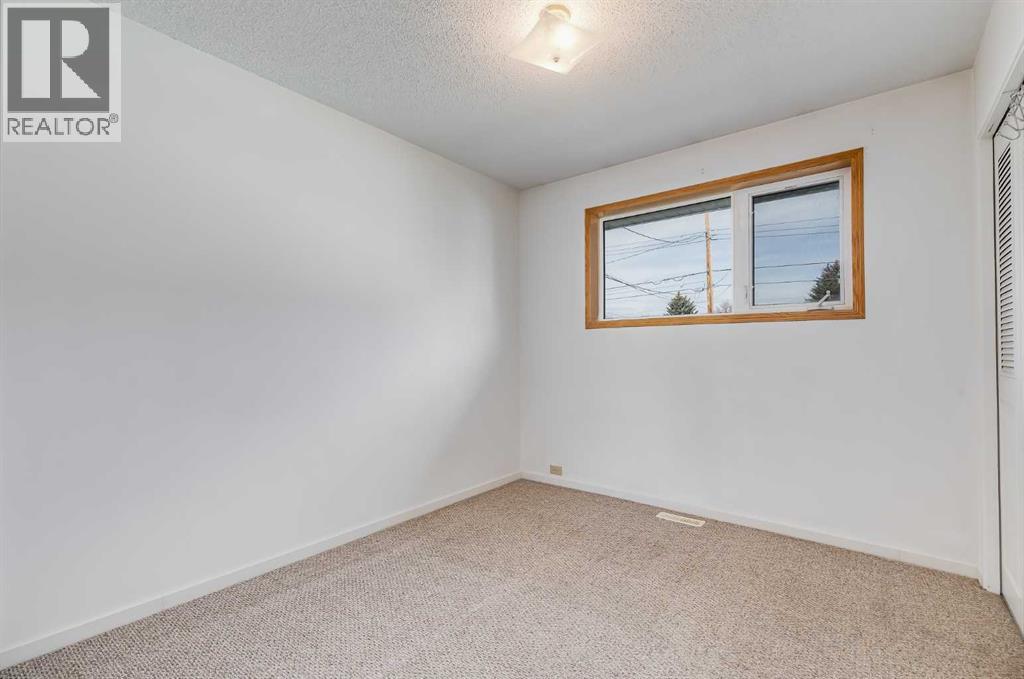 248 Huntcroft Road NE - 12