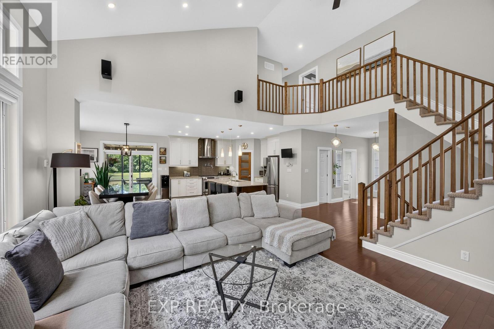 4 Bed, 4 Bath House for Sale in Ottawa – 635 WILLIAM MOONEY ROAD, Ottawa – MLS# X13547000 - Image 11