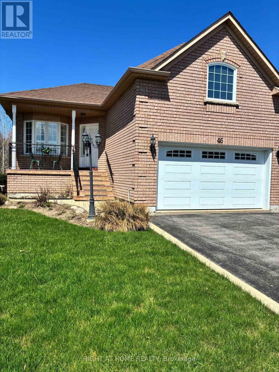 46 WOODHAVEN CRESCENT - 1