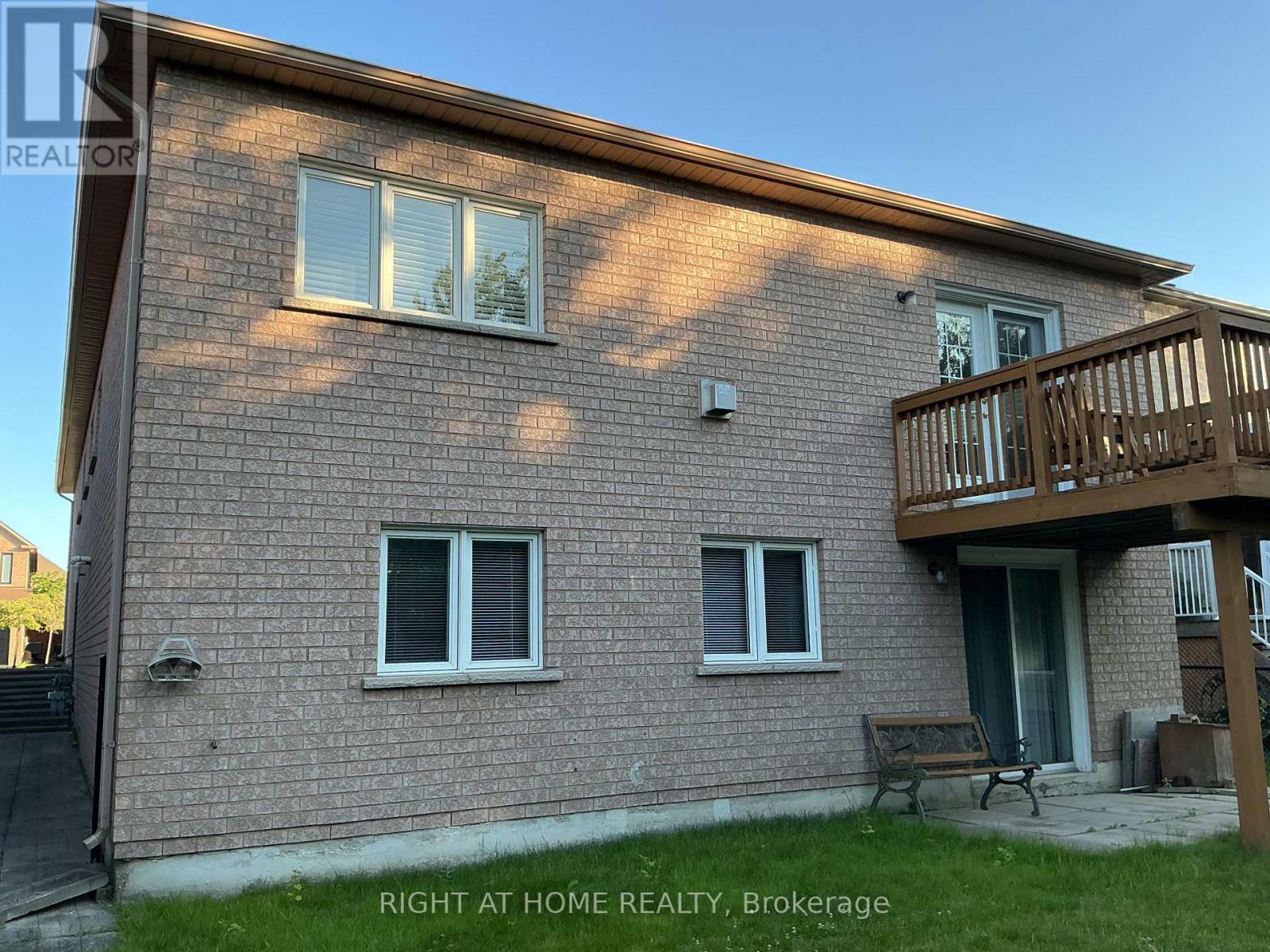 46 WOODHAVEN CRESCENT - 6