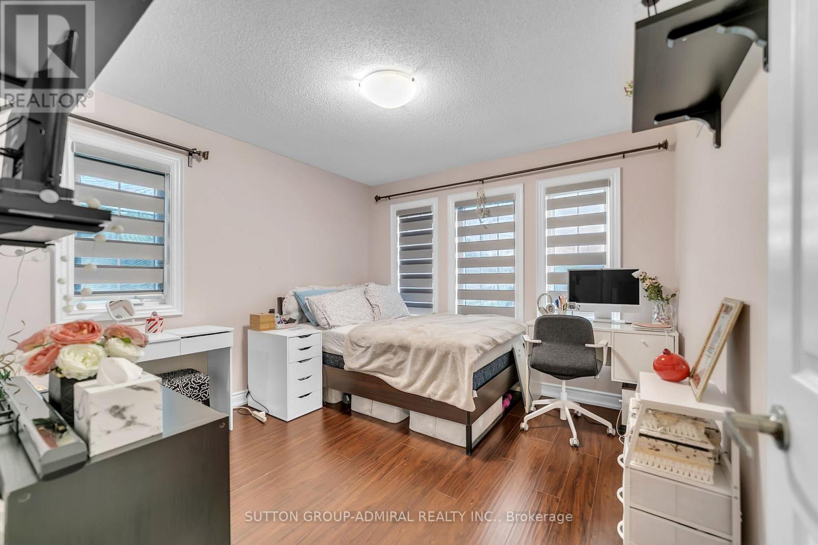 7 GAMBLE GLEN CRESCENT - 21