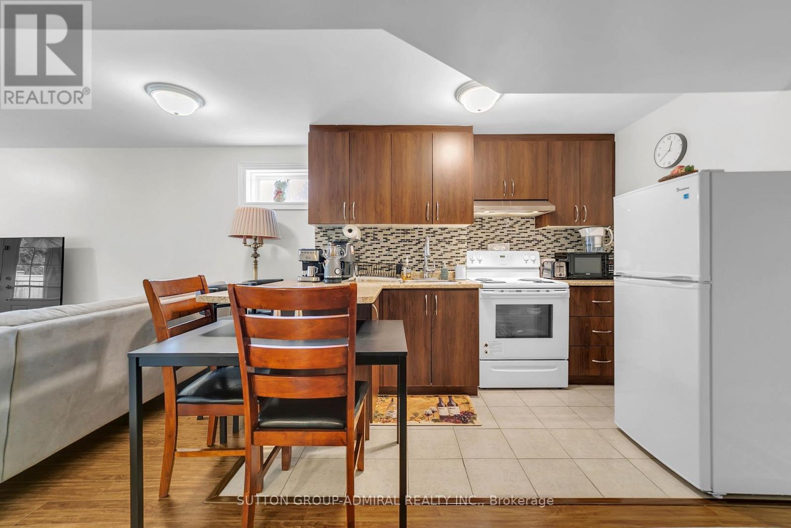 7 GAMBLE GLEN CRESCENT - 29